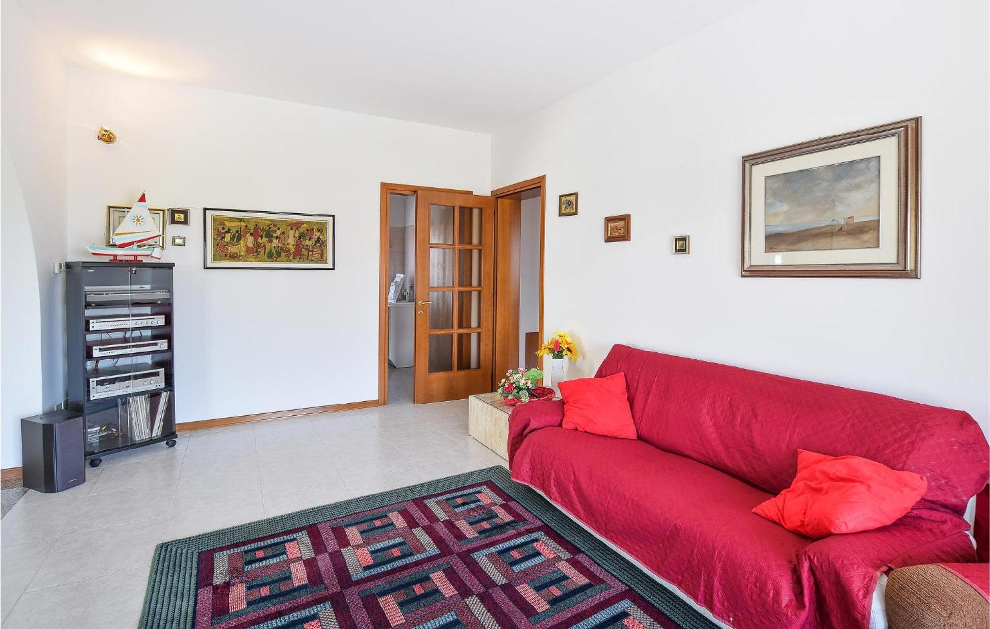 2 Bedroom Cozy Apartment In Grado Exteriör bild
