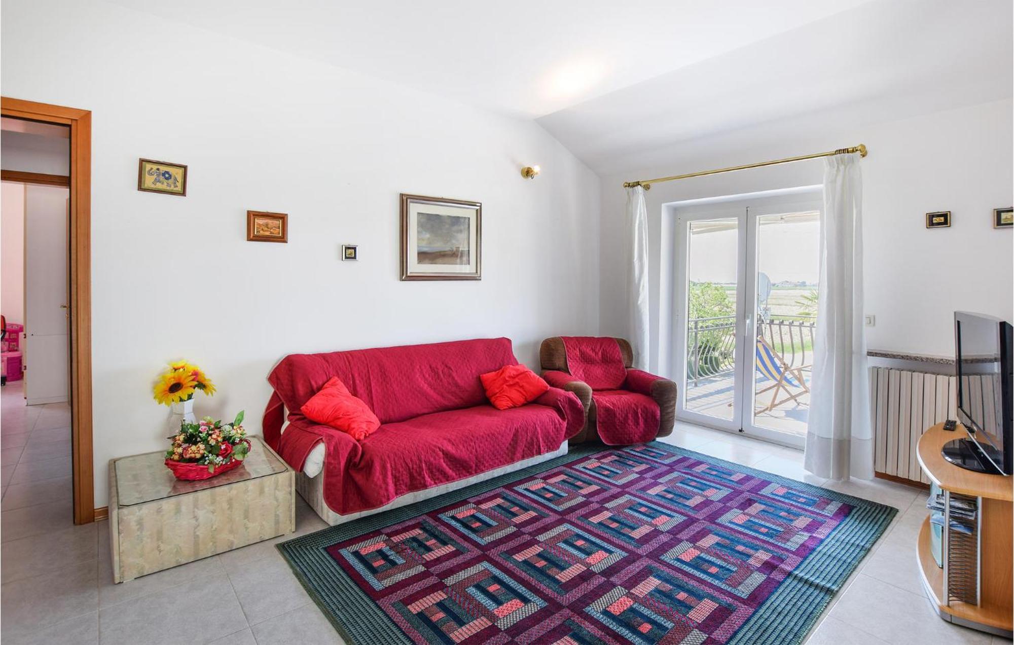 2 Bedroom Cozy Apartment In Grado Exteriör bild