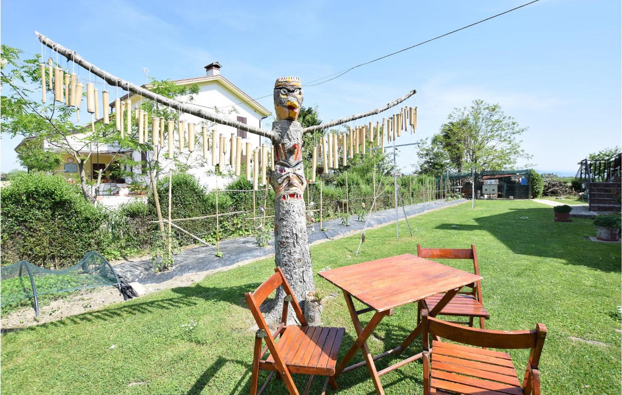 2 Bedroom Cozy Apartment In Grado Exteriör bild